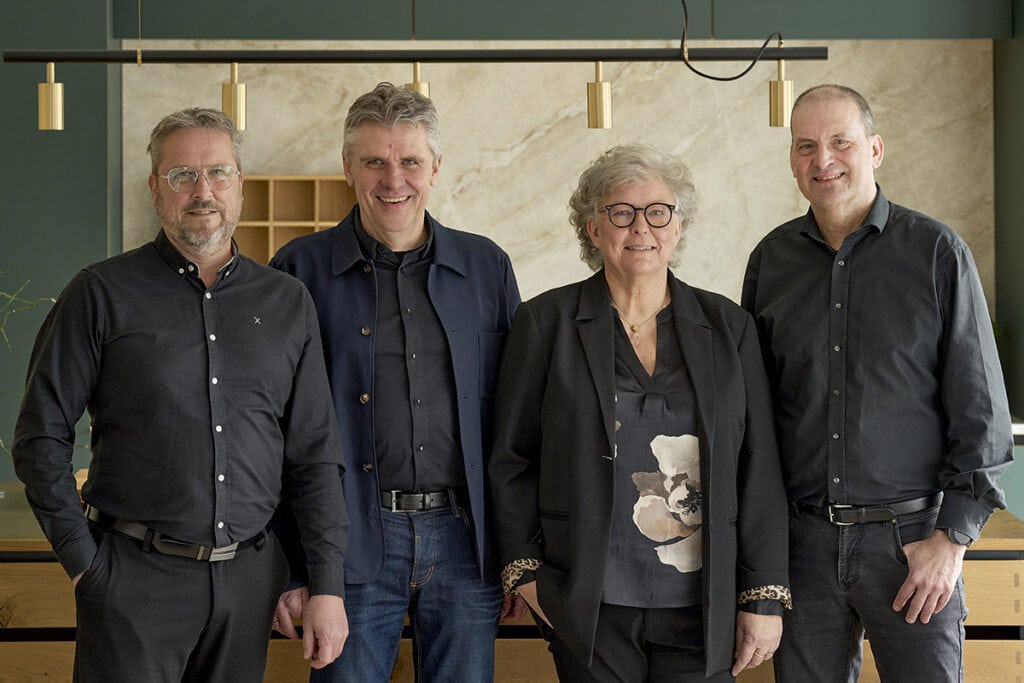 Køkkenforum medarbejdere i butikken